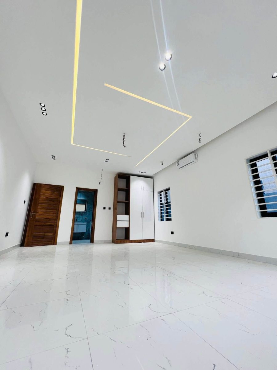 Modern 3-Bedroom En-Suite House with Boys’ Quarters