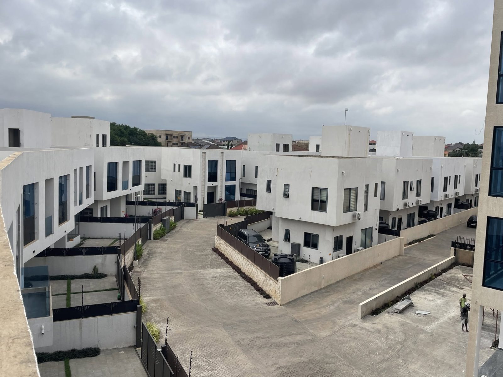 FOR RENT – Newly Built Luxury 4-Bedroom Self-Compound House