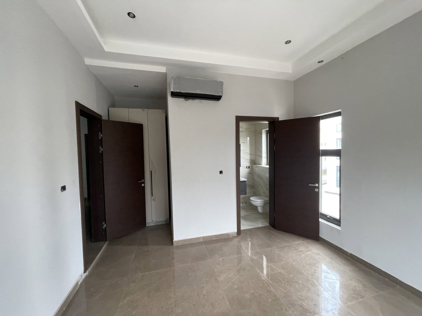 FOR RENT – Newly Built Luxury 4-Bedroom Self-Compound House
