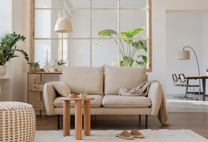 67-04 Myrtle Ave Glendale, NY 11385