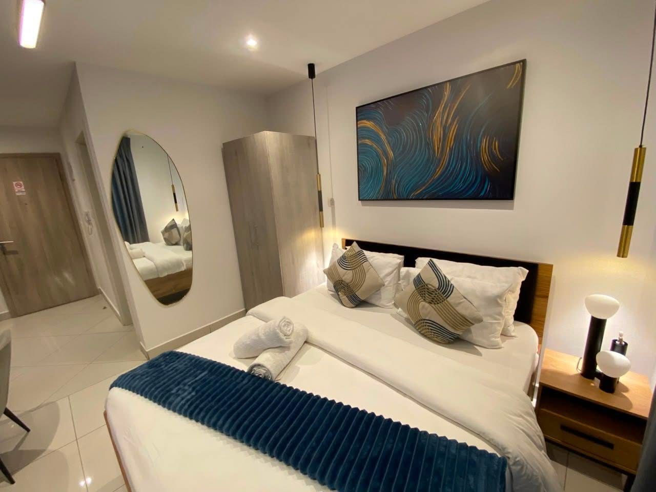 FOR SALE: Fully Furnished Studio Apartment at Loxwood
